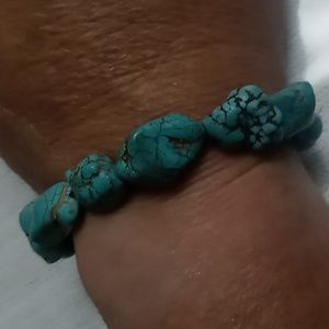 Turquoise and silver tone expandable bracelet